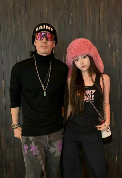 Picture of Chrome Hearts Sunglasses _SKUfw59934679fw